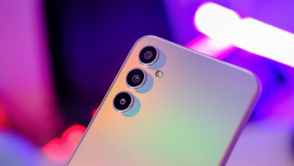 Bố trí hệ thống camera tương tự dòng S Series cao cấp.