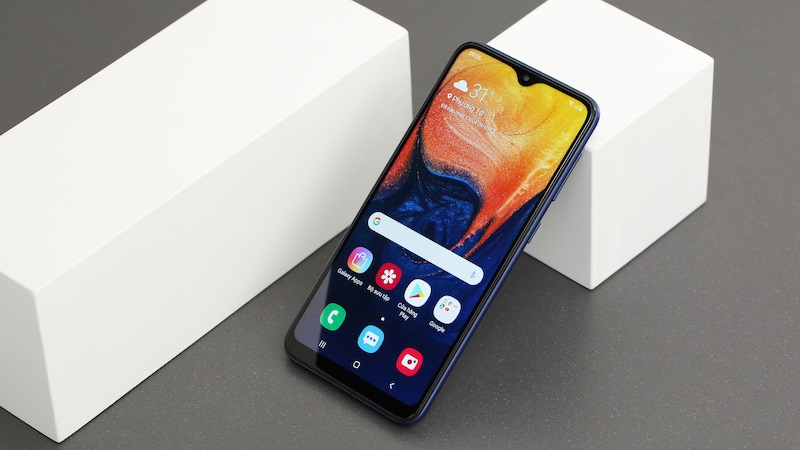 TOP điện thoại Samsung giá từ 2 đến 3 triệu đáng mua nhất hiện nay