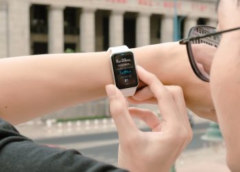 Galaxy Fit3 – “Ngôi sao sáng “ trong phân khúc đồng hồ thông minh giá phổ thông