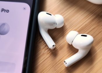 6 cách khắc phục lỗi tai nghe AirPods bị rè, bạn dùng cách nào?