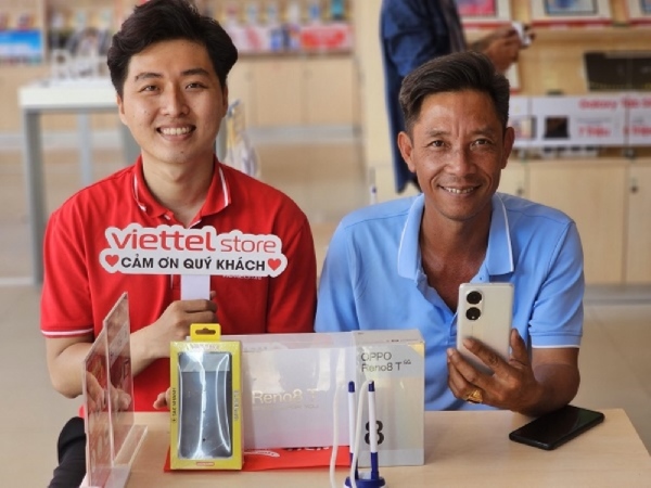 Mua điện thoại tại hệ thống cửa hàng Viettel Store