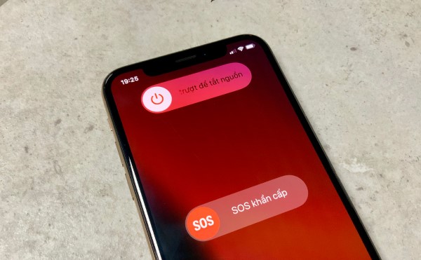 Cách khắc phục lỗi 404 trên điện thoại - Khởi động lại máy để xóa lỗi hệ thống.