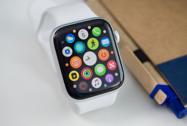 Apple Watch Series 5 được trang bị công nghệ Always on Display.