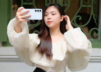Đưa trải nghiệm flagship lên một chiếc máy ở phân khúc tầm trung, không ai khác chính là Galaxy A55 5G