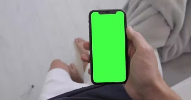 Nguyên nhân và cách khắc phục lỗi iPhone bị màn hình xanh rồi tắt nguồn