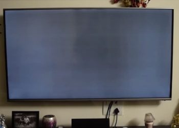 tivi tcl bị đen màn hình vẫn có tiếng