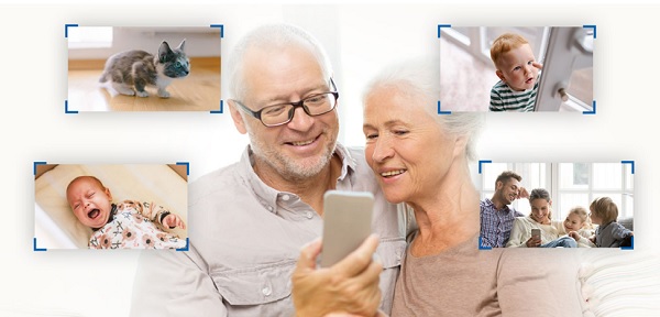 A group of white cameras

Description automatically generated