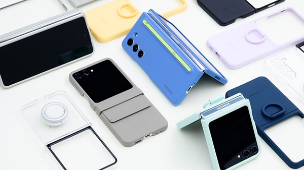 A group of cell phones

Description automatically generated