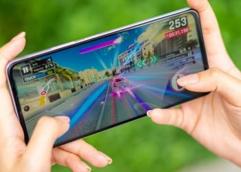 OPPO A79 5G có gì mới: Thiết kế trẻ trung, màn hình hấp dẫn
