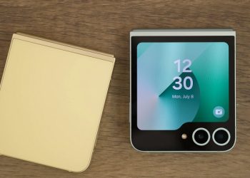 Giải đáp thắc mắc: Samsung Galaxy Z Flip6 có chống nước không?