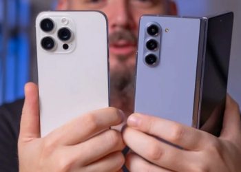 So sánh Samsung Galaxy Z Fold6 và iPhone 15 Pro Max: Siêu phẩm nào sẽ chiếm ưu thế?