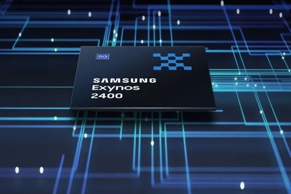 A close-up of a computer chip
Description automatically generated