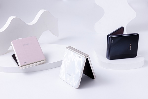 A group of small black and pink objects
Description automatically generated with medium confidence