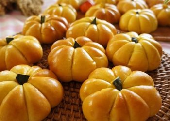 3 cách làm bánh bí đỏ bằng nồi chiên không dầu đơn giản ai cũng mê