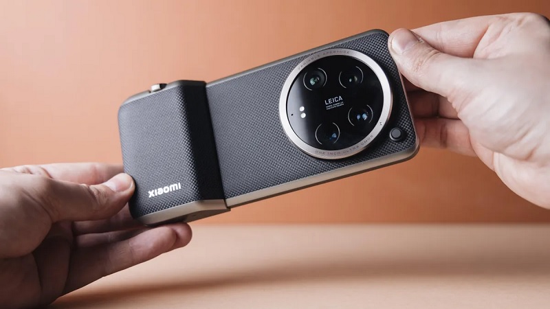 Khám phá camera Xiaomi 14 Ultra: Khả năng chụp ảnh đỉnh cao, phụ kiện tay cầm xịn sò