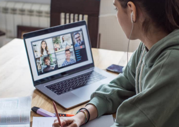 Kinh nghiệm mua laptop cho sinh viên