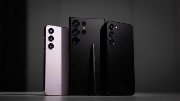 Samsung Galaxy S24 và S24 Ultra màu đen