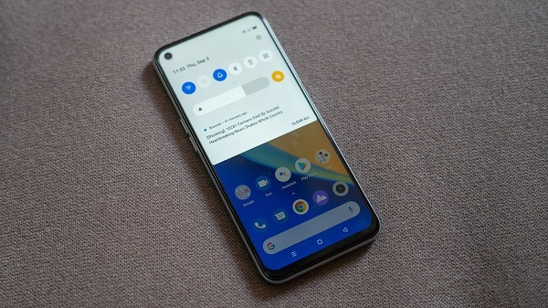 A cell phone on a surface

Description automatically generated