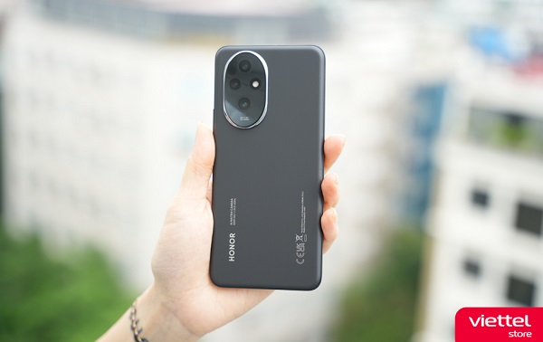 A cell phone with a battery

Description automatically generated