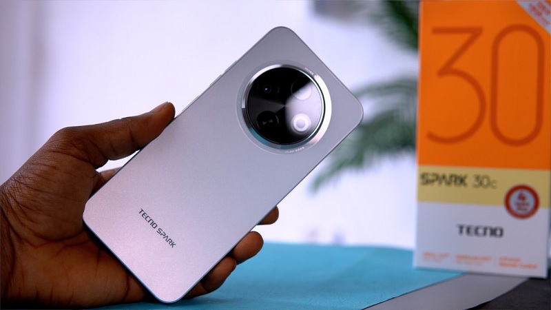 TECNO Spark 30C ra mắt: Màn hình lớn, camera ấn tượng, chip mạnh