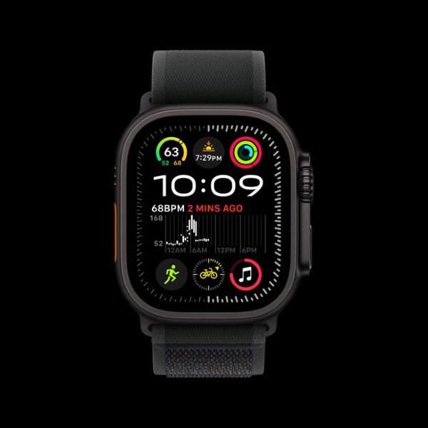 Apple Watch Ultra 2 theo dõi khoảng cách, lộ trình, và các chỉ số thể thao một cách chính xác