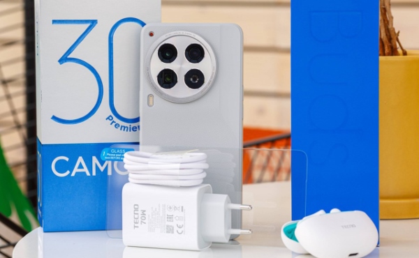 Tecno Camon 30