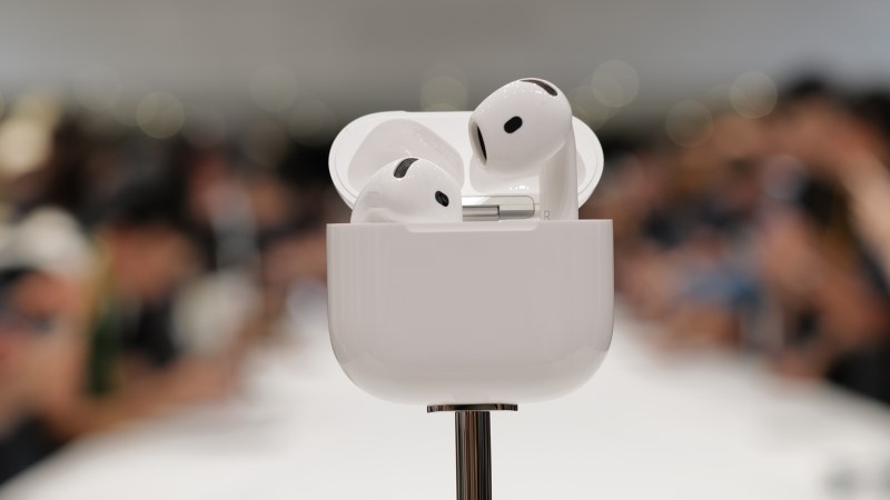 Pin AirPods 4