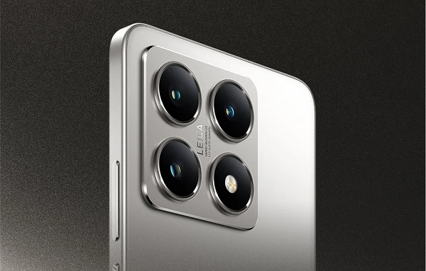 A close up of a cell phone
Description automatically generated