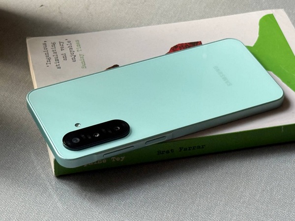 Sở hữu điện thoại Samsung với ngân sách khoảng 6–7 triệu đồng