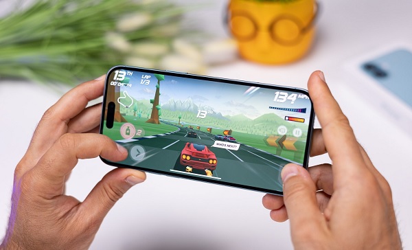 A group of cell phones
Description automatically generated