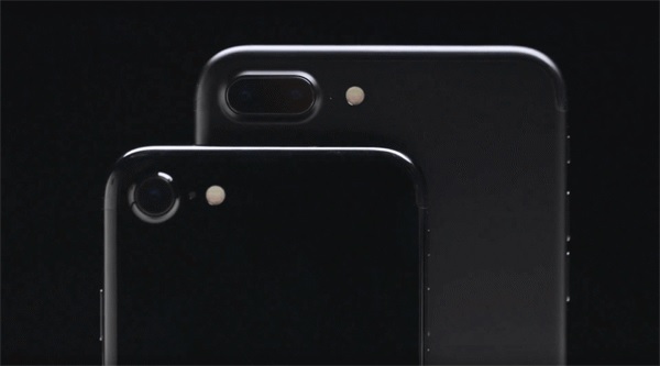 A group of black cell phones

Description automatically generated