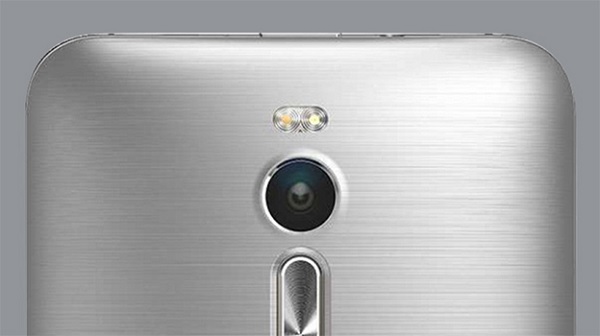 The back of a silver cell phone

Description automatically generated