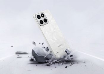 Độ bền của HONOR X7c: Khả năng chống sốc, chống nước và độ bền bỉ với viên pin 3 ngày
