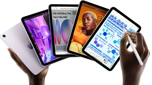 A hand holding a tablet
Description automatically generated