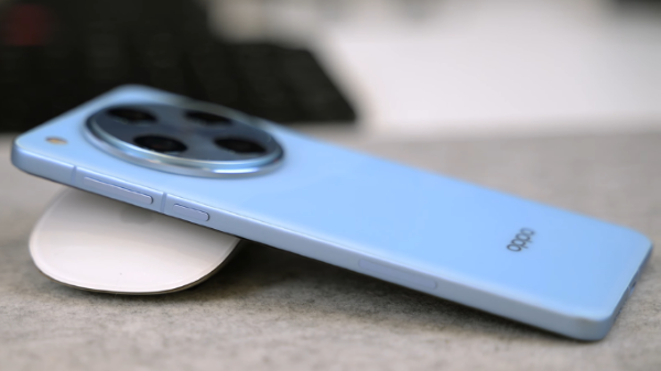 So sánh OPPO Find X8 với Galaxy S24 Plus: Điện thoại nào đáng mua hơn?