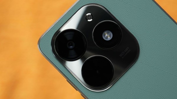 Hệ thống camera vượt trội so với các đối thủ cùng tầm giá.