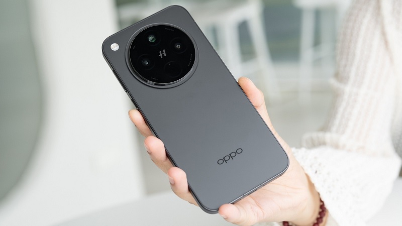 Trên tay OPPO Find X8: Thiết kế sang, màn hình nét, độ sáng cao, hiệu năng mạnh, pin lớn, camera chất