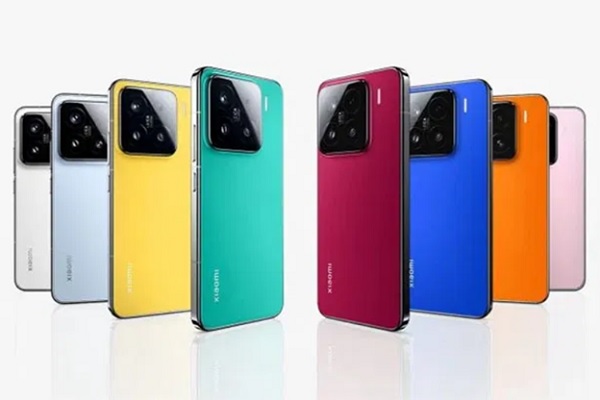 A group of colorful phones

Description automatically generated