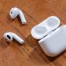 Airpods 4 dùng cổng sạc gì? Thời gian sạc AirPods 4 bao lâu?
