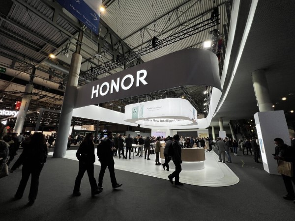 Cách kiểm tra bảo hành của Honor thực hiện tương tự như của Huawei