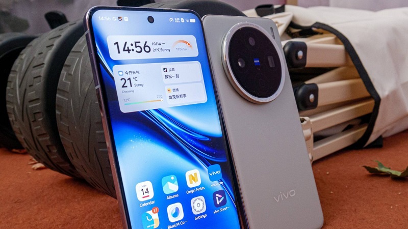 Rò rỉ thông số kỹ thuật vivo X200s: Chip Dimensity 9400+, màn hình 6.67 inch, cụm 3 camera ấn tượng