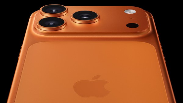 iPhone 17 Pro Max trang bị camera tele tetraprism cho zoom quang học 4x
