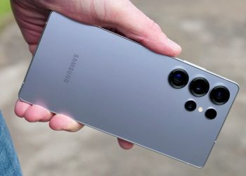 Cùng ‘check’ độ bền của Galaxy S25 Ultra qua các bài test