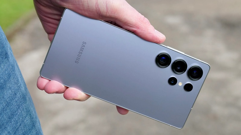 Cùng ‘check’ độ bền của Galaxy S25 Ultra qua các bài test