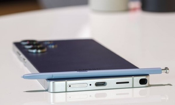 Galaxy S25 Ultra hỗ trợ sạc không dây Qi2 với công suất 25W