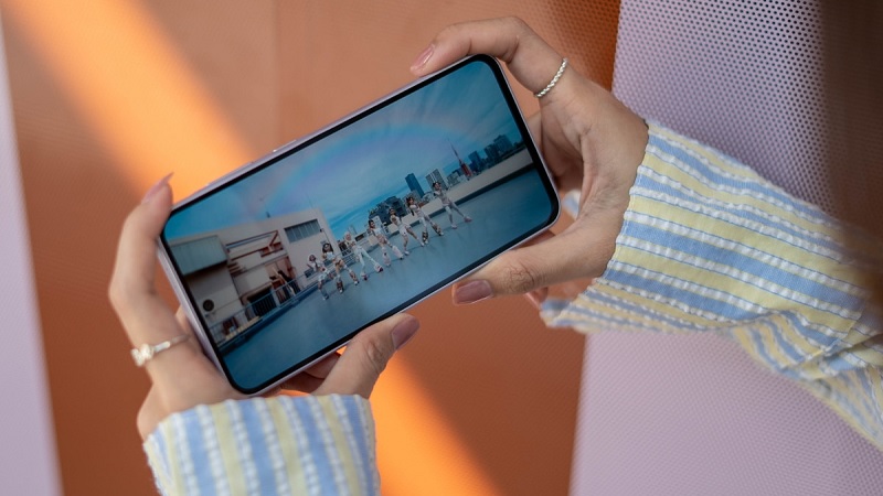 Samsung Galaxy A36 5G có gì mới: Thiết kế mới, màn hình AMOLED, pin 5000 mAh