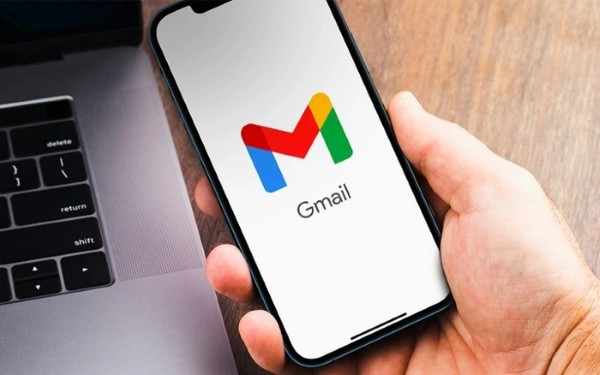 Gmail sử dụng thuật toán thông minh để nhận diện và chuyển email rác vào thư mục “Spam”