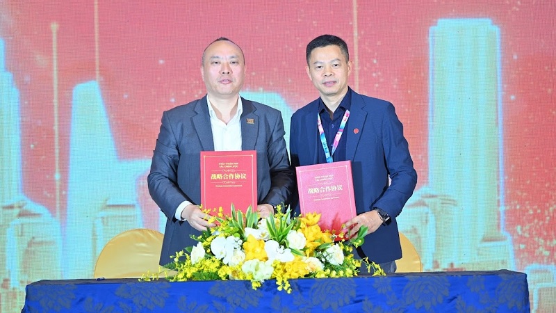 Viettel Store ký kết hợp tác triển khai truyền thông với Tập đoàn Focus Media