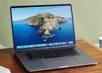 nên mua macbook hay laptop