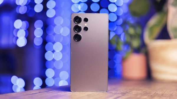 Samsung Galaxy S25 Ultra gây ấn tượng với thiết kế cao cấp